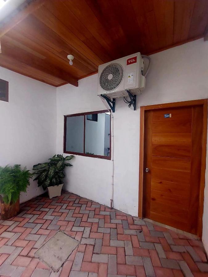 Suite Amoblada En Santa Cruz Puerto Ayora  Exteriör bild